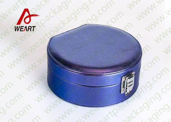 Scatola regalo cosmetica blu rotonda con bottone di metallo, imballaggio cosmetico in cartone all' interno materiale di velluto nero
